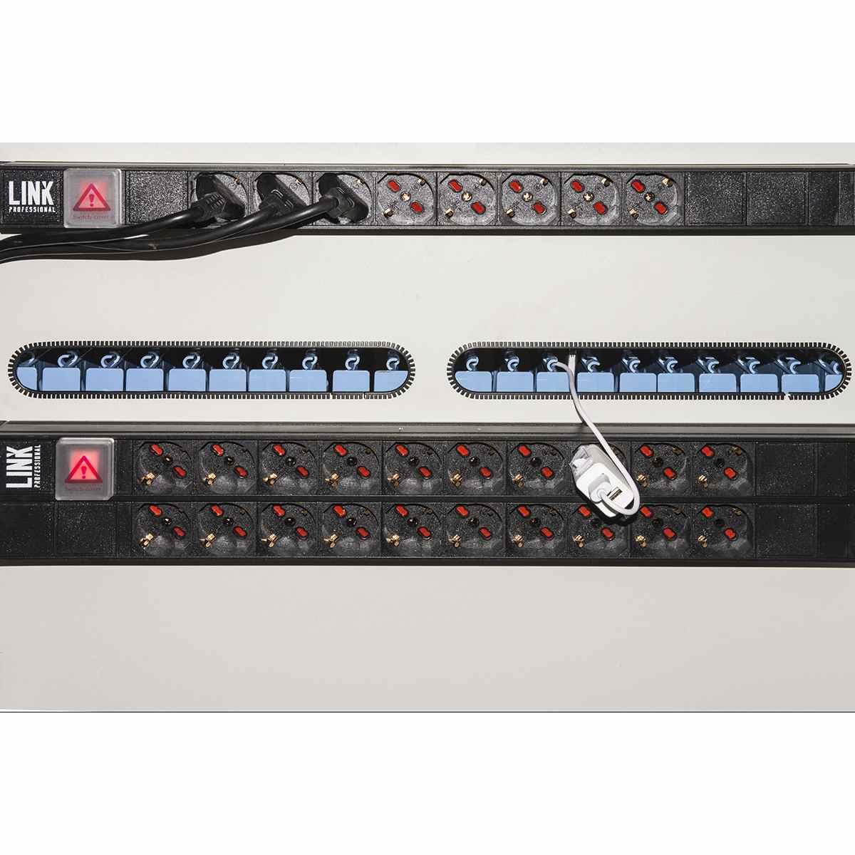 Armadio alloggiamento 30 tablet con ruote multiprese incluse ventole di raffreddamento porta in acciaio traforata colore grigio nero